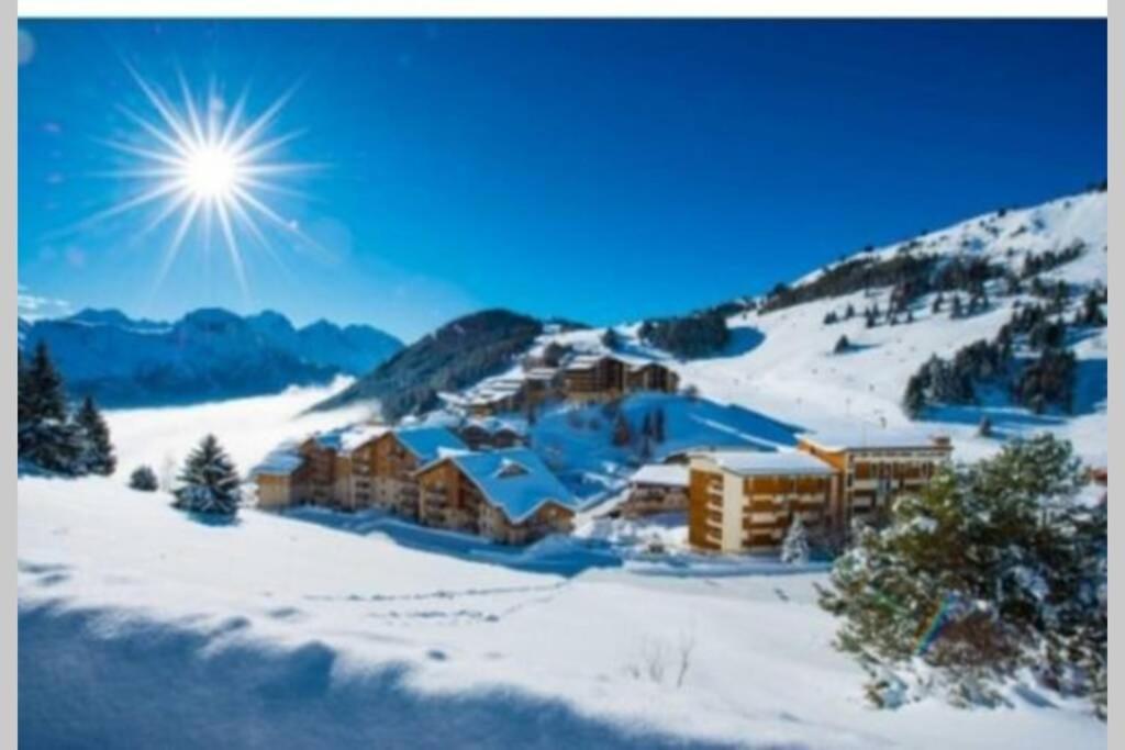 Appt 43 M2 Station Auris En Oisans - Alpes D Huez Apartment Екстериор снимка