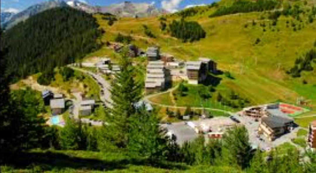 Appt 43 M2 Station Auris En Oisans - Alpes D Huez Apartment Екстериор снимка